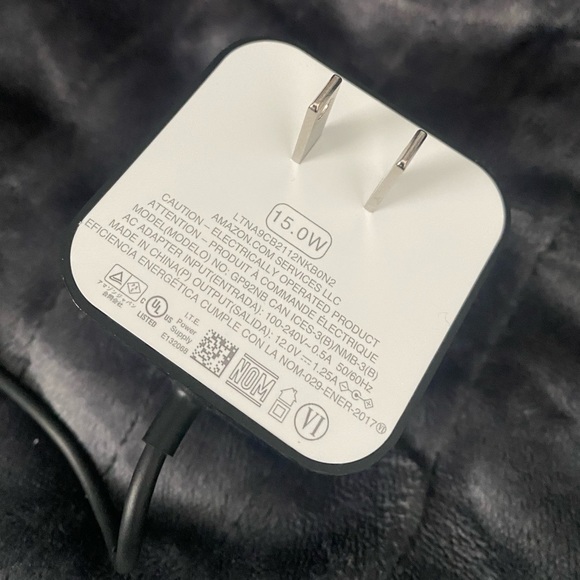 Amazon Alexa robot  AI speaker. Everyday use essential. - Picture 4 of 6